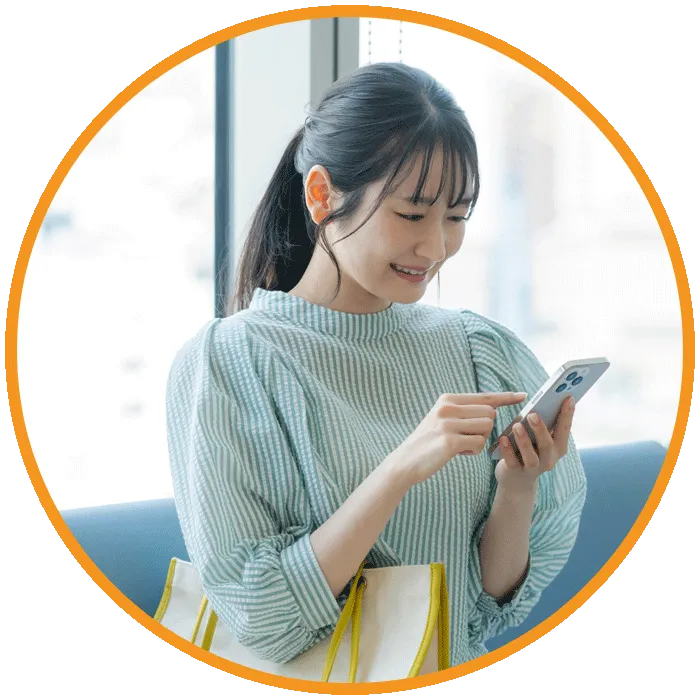 オンライン不動産を利用してスマホだけで新しい物件の契約まで完了させた女性
